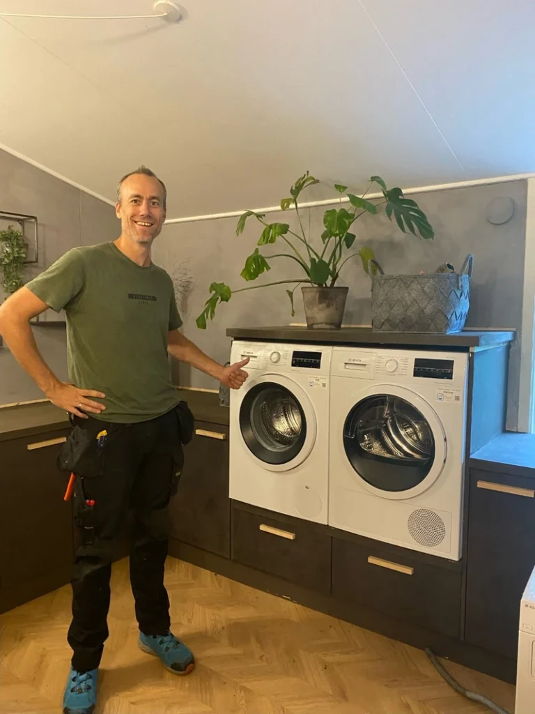 WhiteOn tekniker vaskemaskine installation - 5-stjernet service